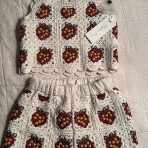 Rylee and Cru Crochet Strawberry Pattern Top and Shorts Set. NWT. Size 2-3T